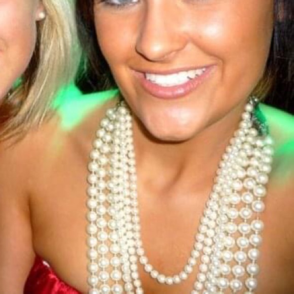 7 Strand Faux Pearl Necklace Maximalist - Picture 8 of 10